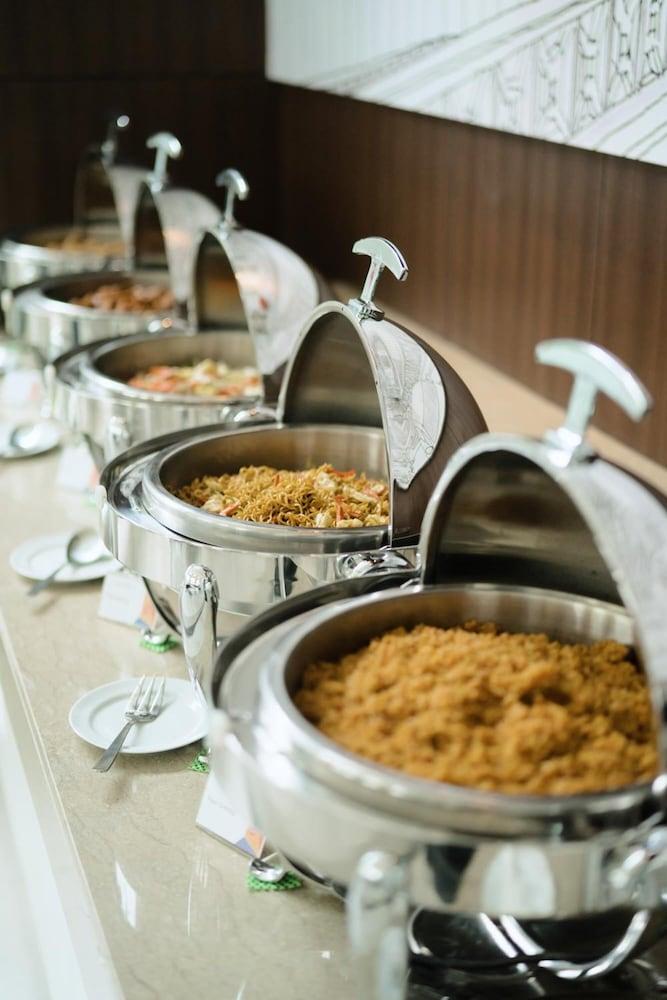 Hotel Amaris Embong Malang - Surabaya